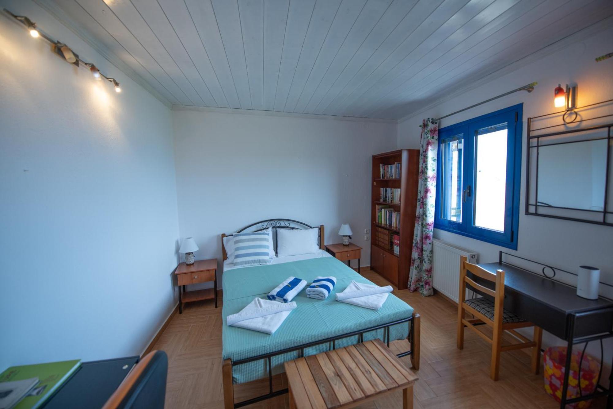 Villa Evmenia Panoramic View & Sea Front Apartments Skopelos Extérieur photo